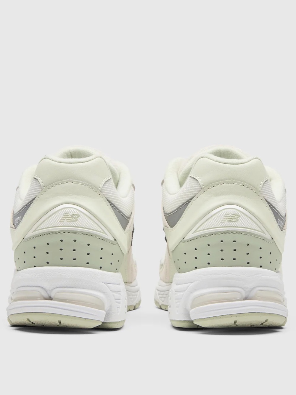🍵 NEW BALANCE 2002R x FIGS SAGE GREEN 🍵 - Picture 4 of 4